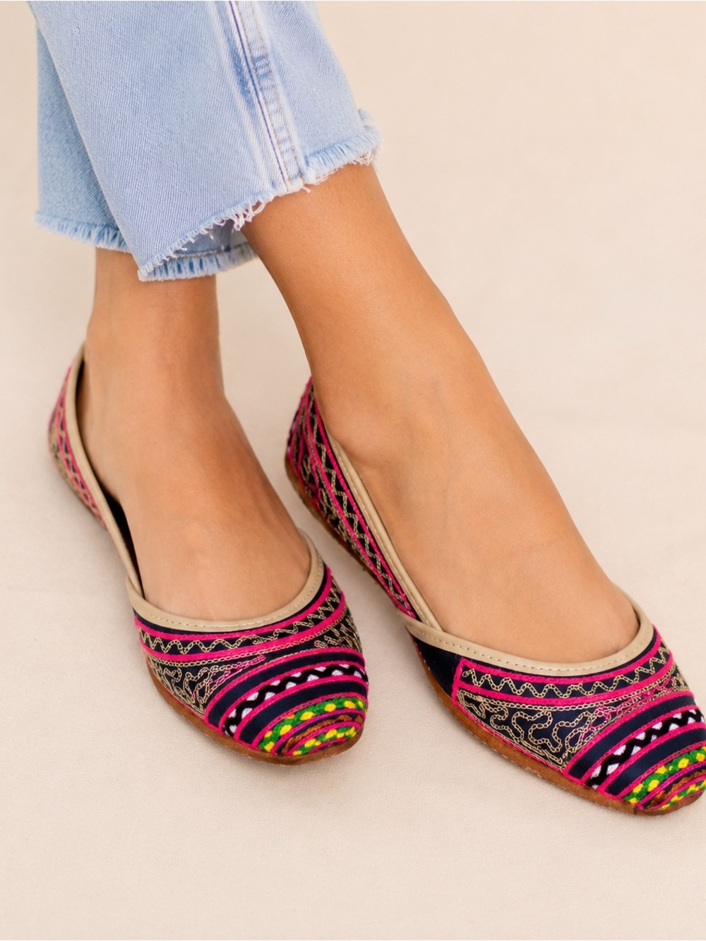 Women’s 8 Jutti Mojari Flats Leather Shoes